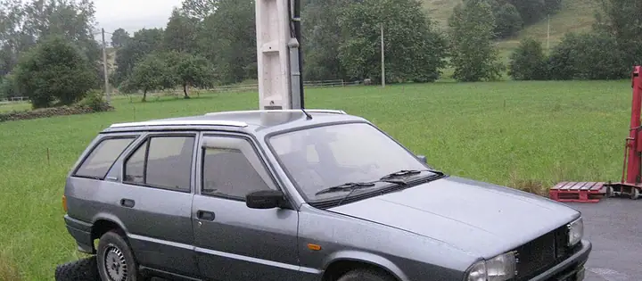 Alfa Romeo 33 1 дорест. / 1 рест. — автомобиль