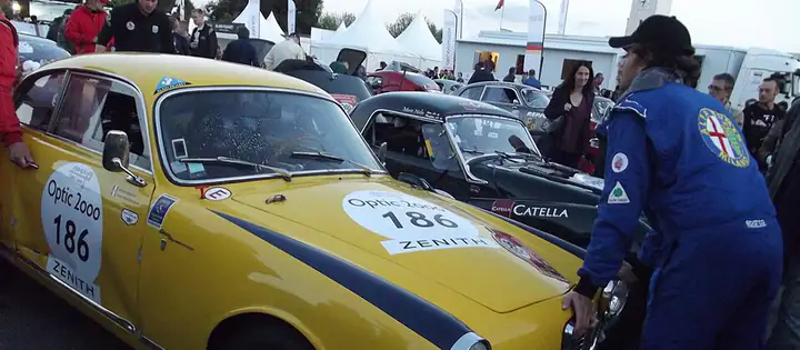 Alfa Romeo Giulietta 3 дорест. / 3 рест. — автомобиль