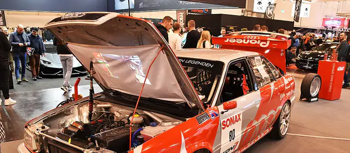 Audi 80 4 (B3) — автомобиль