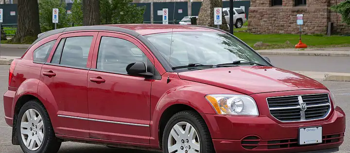 Dodge Caliber 1 дорест. / 1 рест.