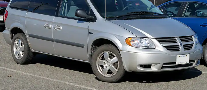 Dodge Caravan 4
