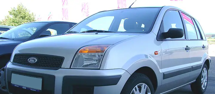 Ford Fusion 1 дорест. / 1 рест.
